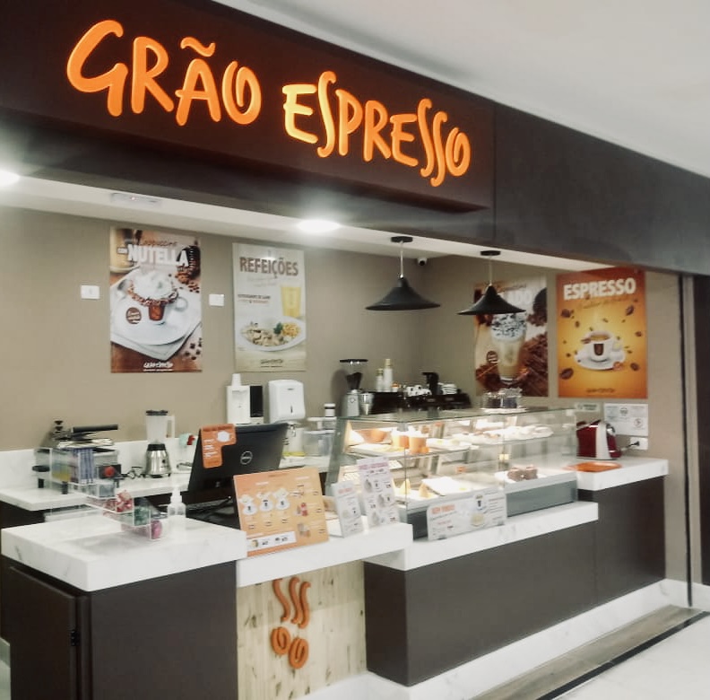 Grão Espresso: a rede de cafeterias com 250 unidades espalhadas pelo Brasil  que começou com dois carrinhos de café - Rede Food Service