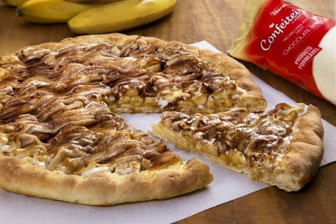 Pizza de Banana Canela e Chocolate Branco